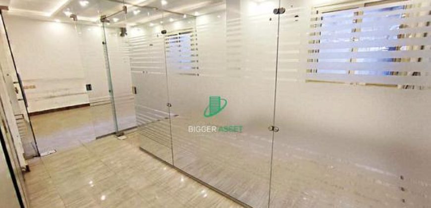Admin |Luxury fitted Office | 250 Sqm| 4 rent