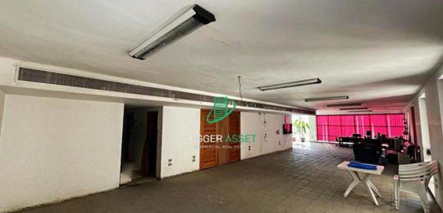 Administrative fitted Office | 400 Sqm| for rent