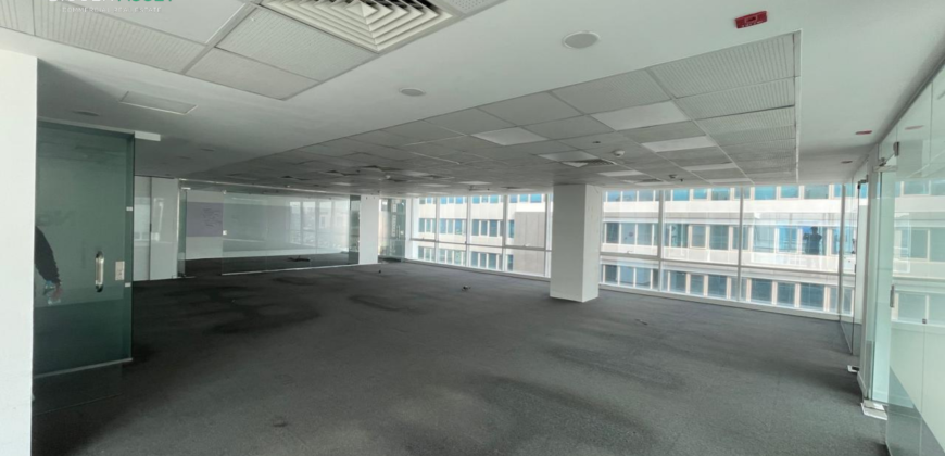 Looking for a professional office space in North 90