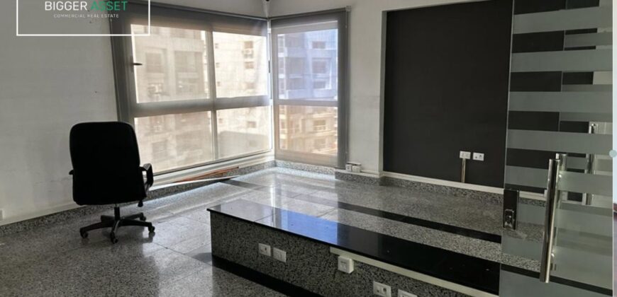 Commercial office for rent in Maadi